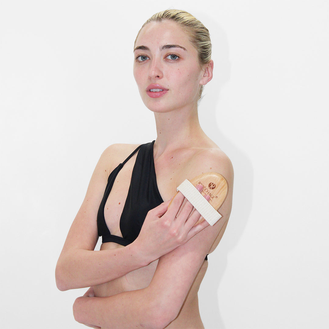 Kefa na telo s exfoliačnými kaktusovými štetinami